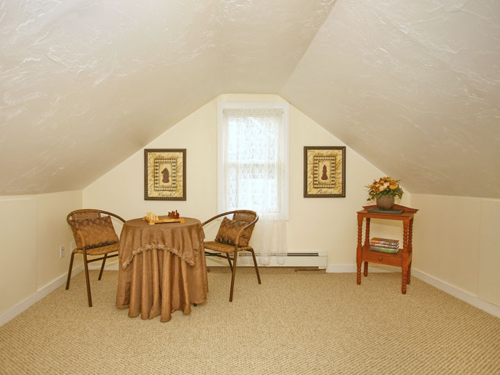 © 2009 Granite Communications, Inc. Photographed by Gerald Jay Groccia http://www.OnSiteStudios.com Aerial, interior, location, and studio Photography for real estate, hospitality, marketing and advertising, catalog, select family and social events. Photography that is creative, professional, and artistic.