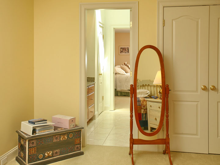  2009 Granite Communications, Inc. Photographed by Gerald Jay Groccia http://www.OnSiteStudios.com Aerial, interior, location, and studio Photography for real estate, hospitality, marketing and advertising, catalog, select family and social events. Photography that is creative, professional, and artistic.