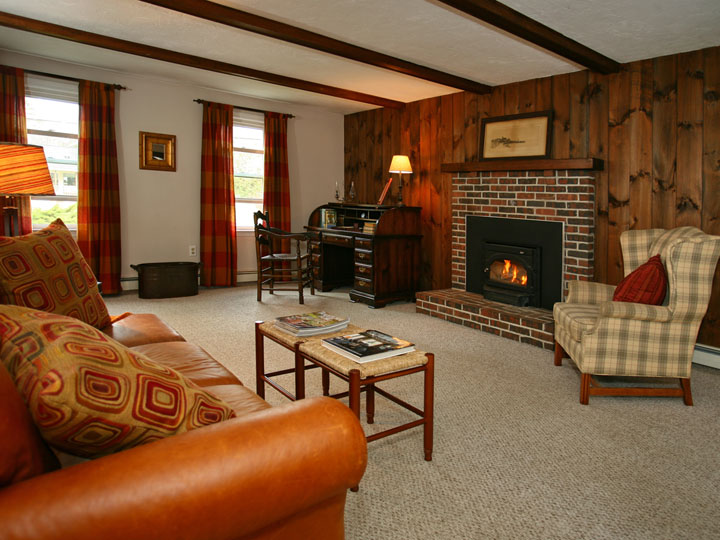 © 2009 Granite Communications, Inc. Photographed by Gerald Jay Groccia http://www.OnSiteStudios.com Aerial, interior, location, and studio Photography for real estate, hospitality, marketing and advertising, catalog, select family and social events. Photography that is creative, professional, and artistic.