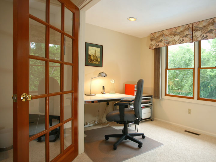 � 2010 Granite Communications, Inc. Photographed by Gerald Jay Groccia http://www.OnSiteStudios.com Aerial, interior, location, and studio Photography for real estate, hospitality, marketing and advertising, catalog, select family and social events. Photography that is creative, professional, and artistic.