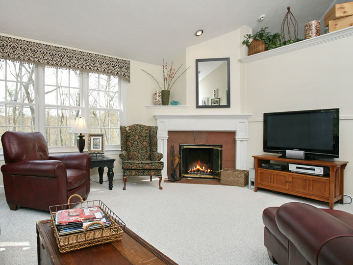 &copy; 2011 Granite Communications, Inc. Photographed by Gerald Jay Groccia http://www.OnSiteStudios.com Aerial, interior, location, and studio Photography for real estate, hospitality, marketing and advertising, catalog, select family and social events. Photography that is creative, professional, and artistic.