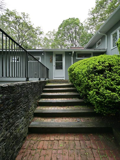 .&copy; 2011 Granite Communications, Inc. Photographed by Gerald Jay Groccia http://www.OnSiteStudios.com Aerial, interior, location, and studio Photography for real estate, hospitality, marketing and advertising, catalog, select family and social events. Photography that is creative, professional, and artistic.